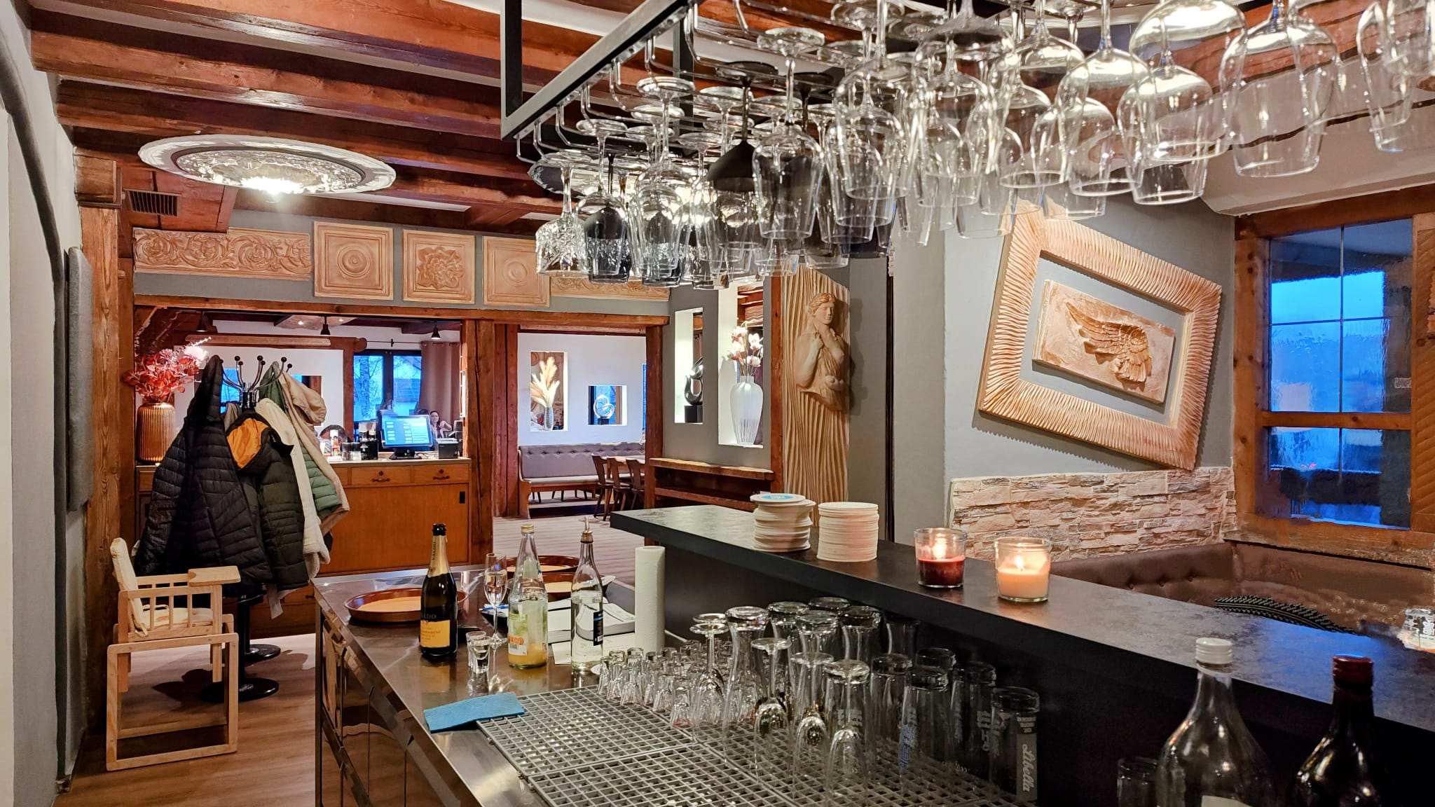 Rustikale Holzbar